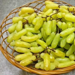 Виноград со вкусом карамели Голд Фингер Виноград со вкусом карамели Голд Фингер